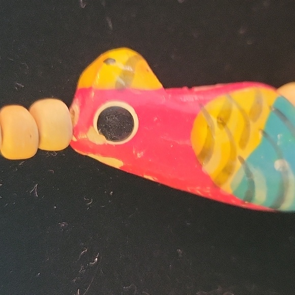 Vintage Parrot Wooden Necklace - Picture 4 of 7